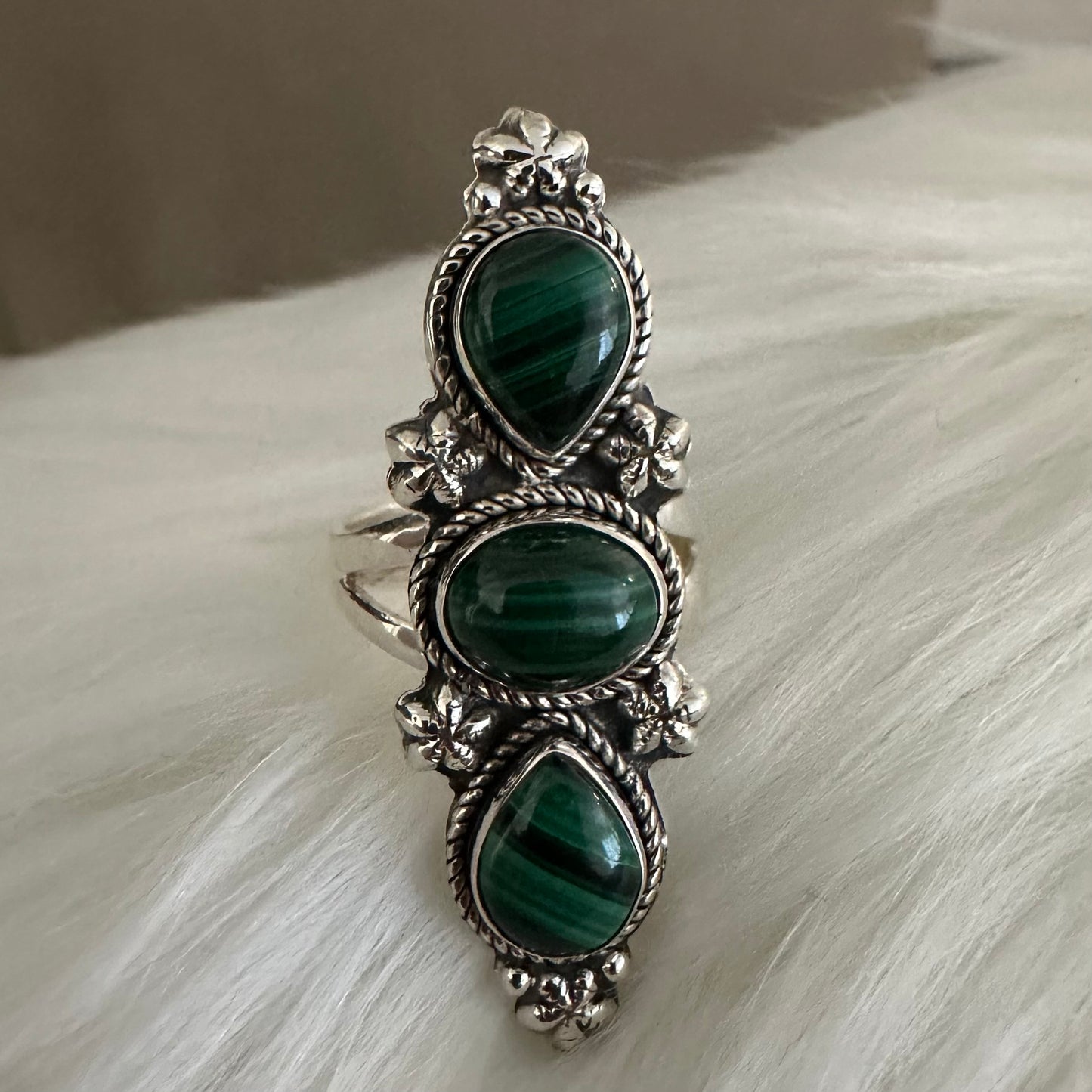 925 solid sterling silver semi-adjustable 3-stone long boho-style marbled green MALACHITE gemstone ring fits size 7 8 9 10