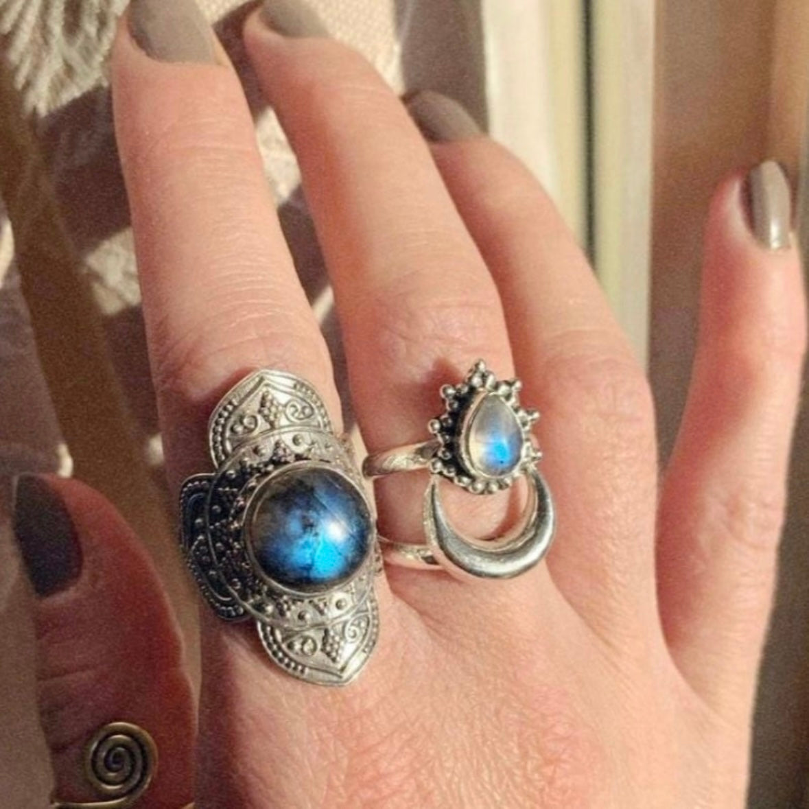 925 solid sterling silver Crescent half-Moon boho-style RAINBOW MOONSTONE teardrop gemstone split shank ring sizes 6.5, 7, 7.5. RETAIL $65 (See photos)
