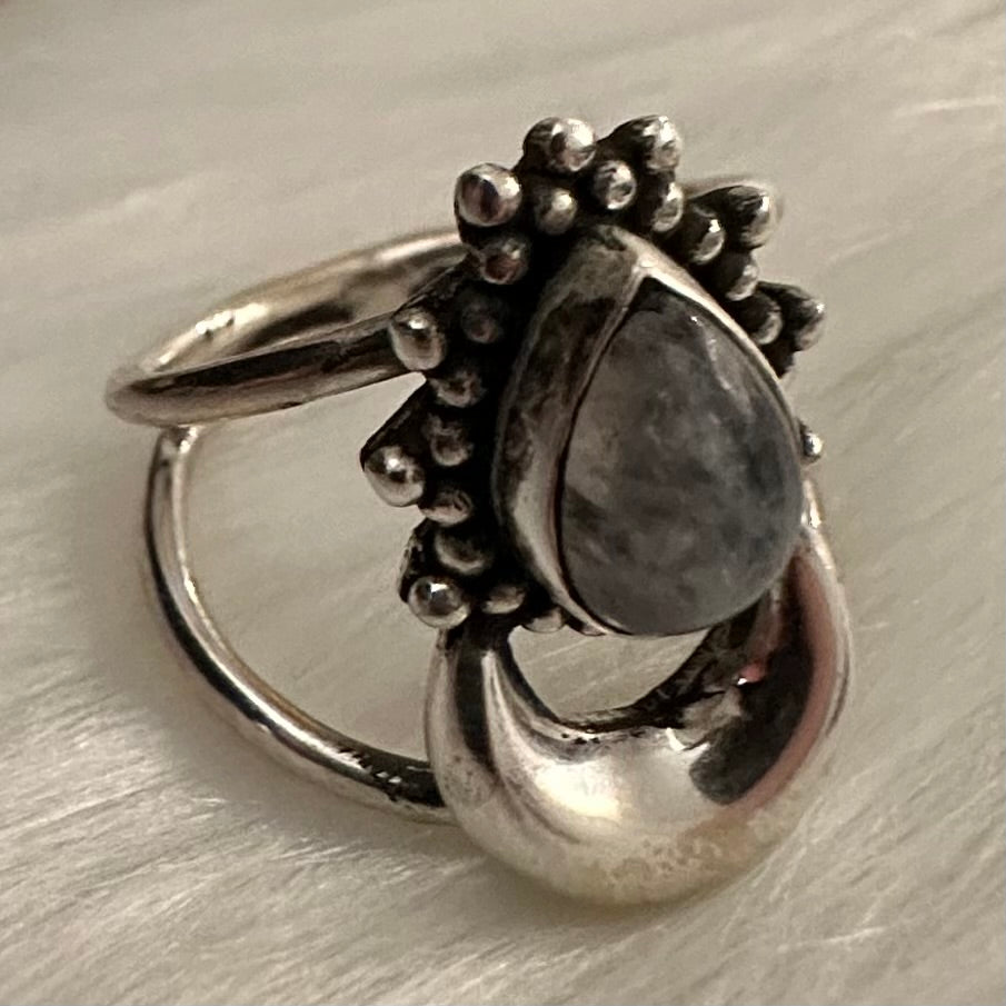925 solid sterling silver Crescent half-Moon boho-style RAINBOW MOONSTONE teardrop gemstone split shank ring sizes 6.5, 7, 7.5. RETAIL $65 (See photos)