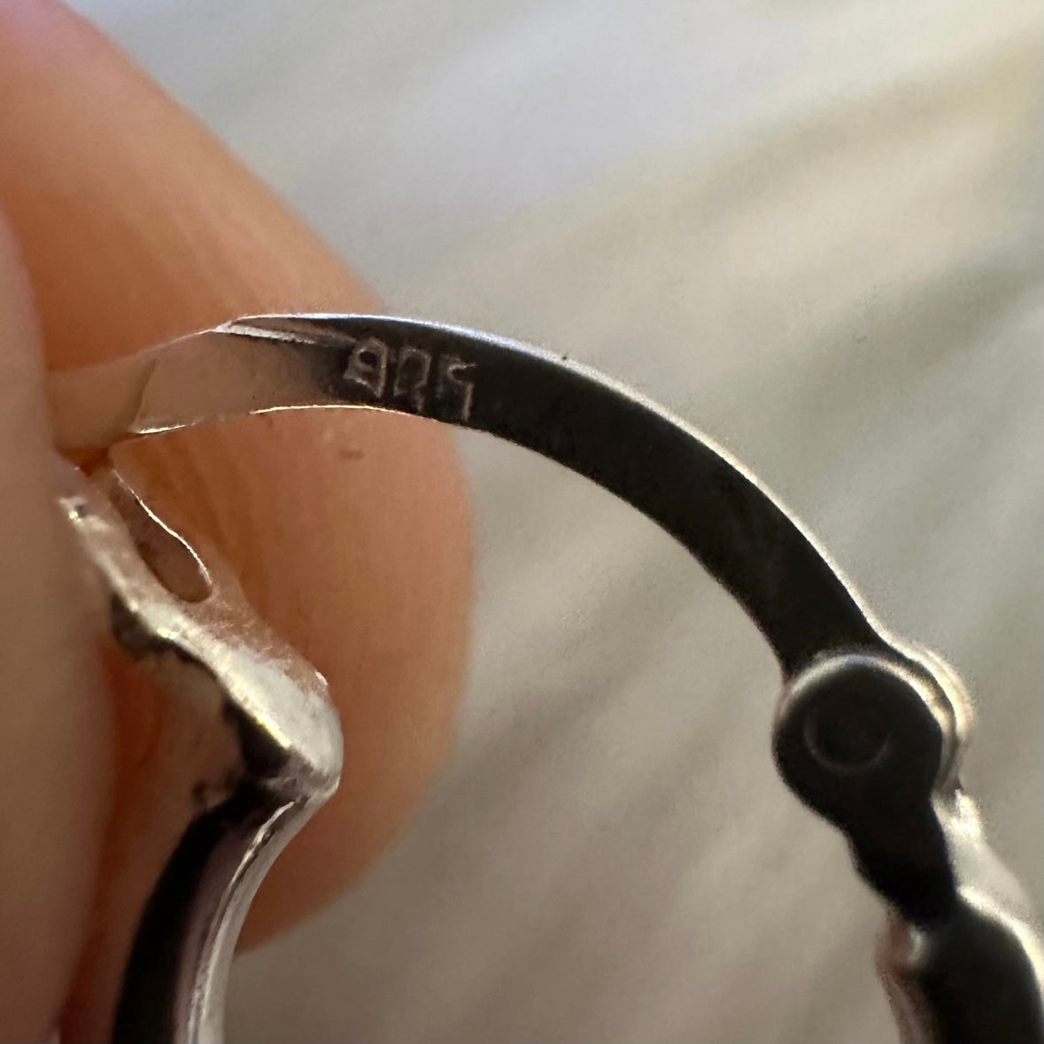 925 Solid Sterling Silver pink ROSE QUARTZ pencil crystal gemstone mini hoops earrings RETAIL $60+