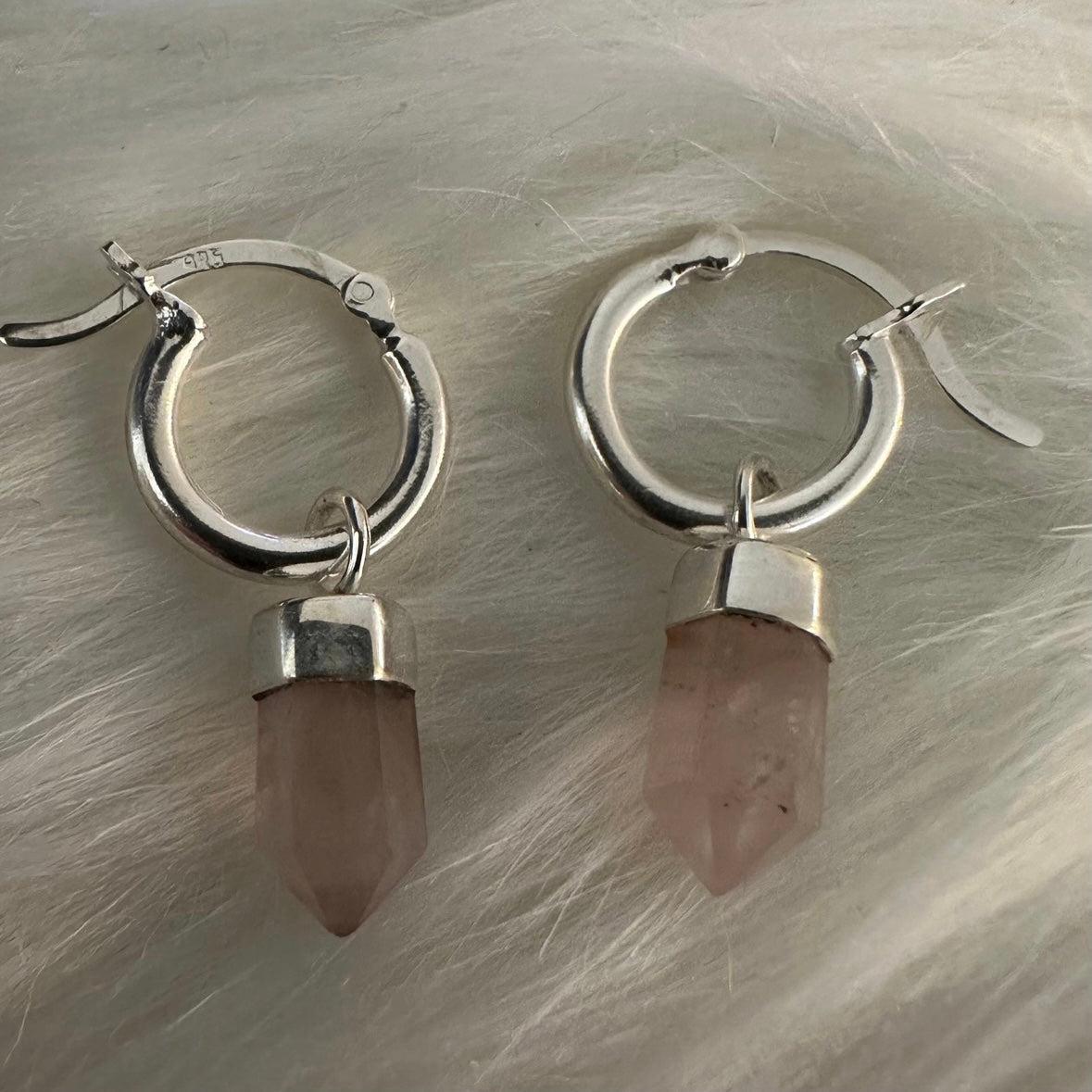 925 Solid Sterling Silver pink ROSE QUARTZ pencil crystal gemstone mini hoops earrings RETAIL $60+